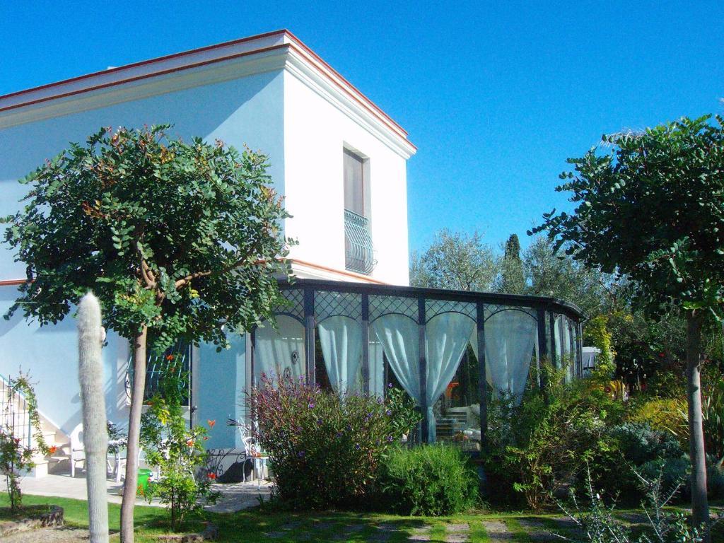 Il Giardino Del Te Hotel Barletta Exterior foto